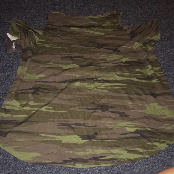Grayson/Threads camo tee size XL - Picture 5 of 5
